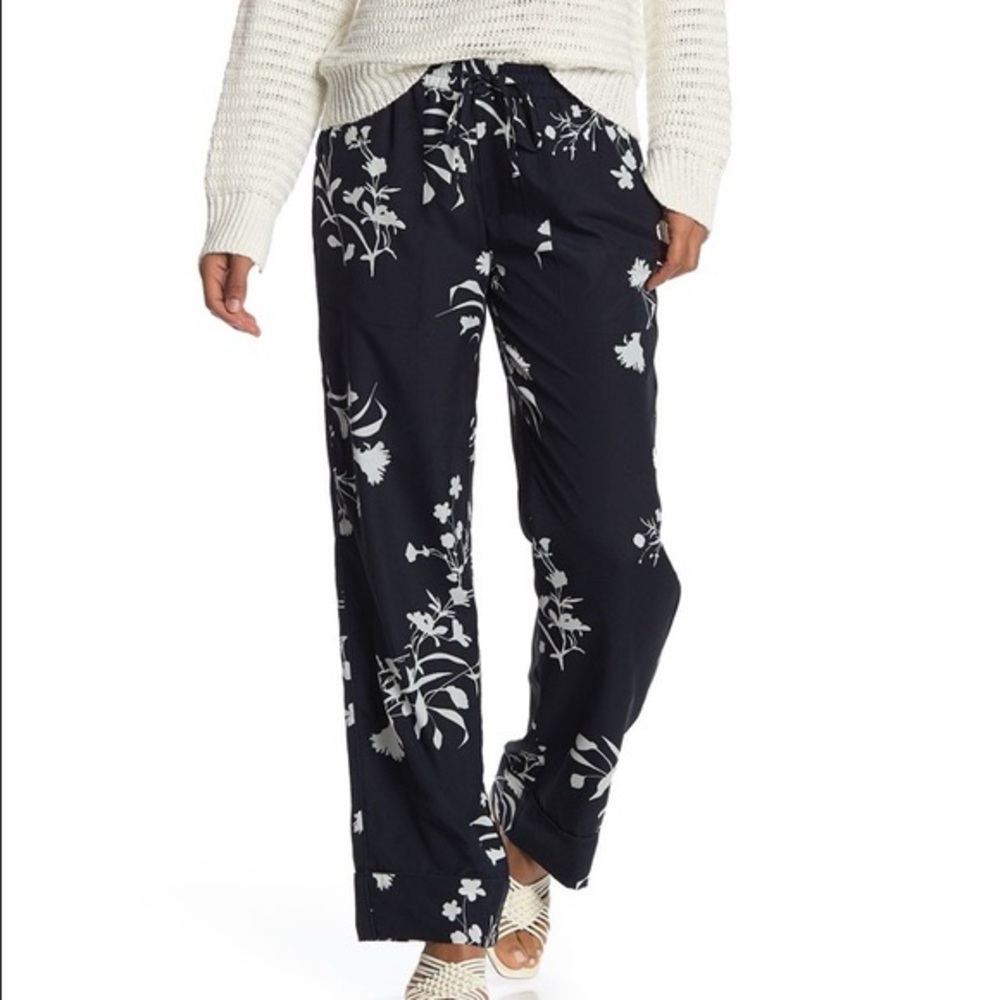 Joie Daltona Womens Lounge Pants Size M Navy Blue Floral